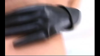 Savory bimbo gets super wet