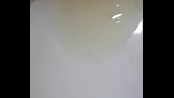 Pisstribute und video für analischen