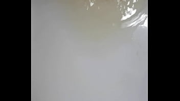 Pisstribute und video für analischen