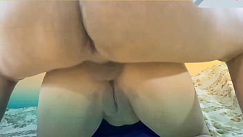 La zorra de la vecina le encanta que le rompan el culo es adicta al anal