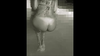 Esposa rubia tremenda cola