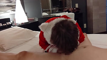 かわいいサンタのコスプレの女の子のジュクジュクマンコに生でズボズボ挿入して中出し 個人撮影 素人 クリスマス フェラ クンニ