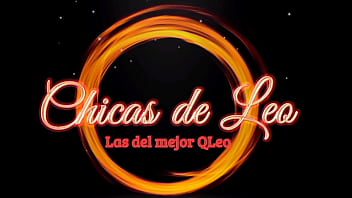 Con mi gatita fina demostrando como lo chupa