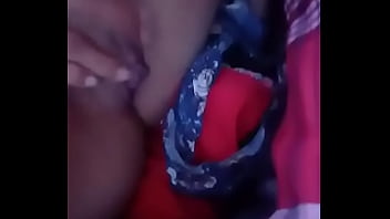 Me encanta exhibirme masturbandome