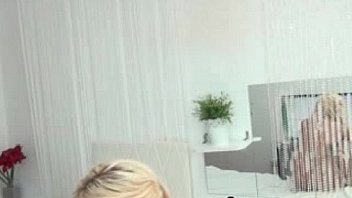 Busty Teen Blonde Dance On Webcam thumbnail