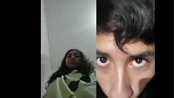 Chico Atrevido Disfruta Haciendole Una Mamada A Trans thumbnail