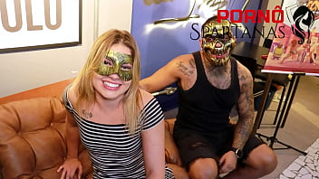 Gabily curte a jeba preta do spartano e deixa corno bolado