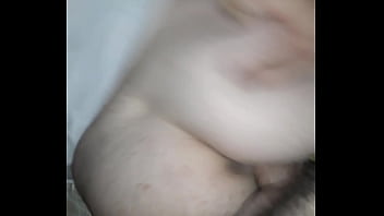 Pau gostoso gozando na safada