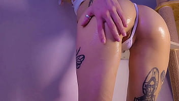 Worship ass with lotion