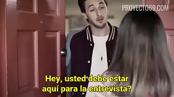 Joven nerd es follada por el capitan de futbol