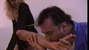 Lbo tootsies footsies scene 2 extract 2