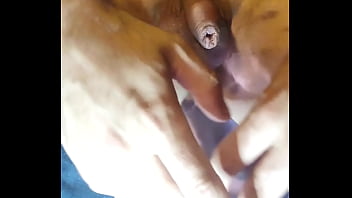 Spunlnix1991 pushing in the morning plug