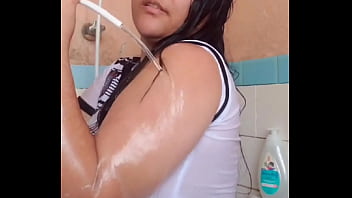 Ele ama ver meu braço molhado parte 2