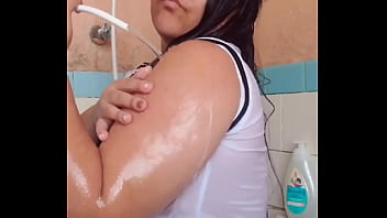 Ele ama ver meu braço molhado parte 2