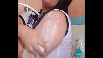 Ele ama ver meu braço molhado parte 2