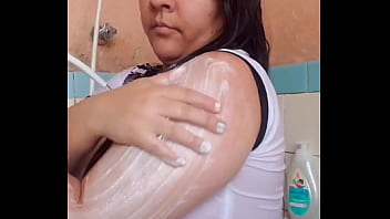 Ele ama ver meu braço molhado parte 2