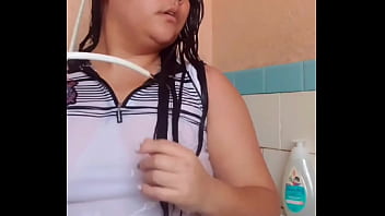 Ele ama ver meu braço molhado parte 2