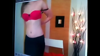 Camgirl diamanda showing tits