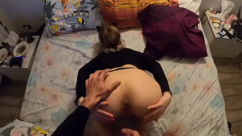 Sexo anal sin condon con mi compañero de clases