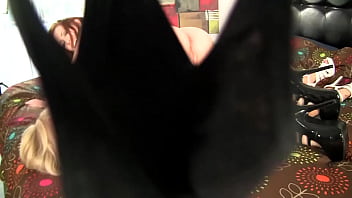 Red headed lesbian masturbates blonde with mouth and sex toy