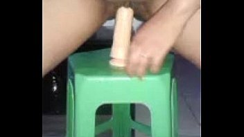 Sentando na rola depois do trabalho