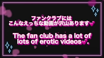 お風呂上がりに昨日泊まった彼氏のパンツの忘れ物に気づいて彼氏の臭いパンツの嗅ぎながらオナニーする女子大生。