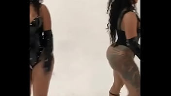 Las nalgas gemelas quieren castigo xpaja