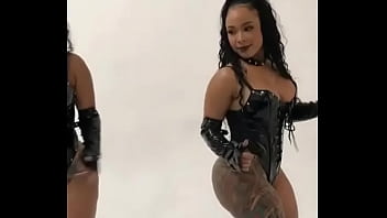 Las nalgas gemelas quieren castigo xpaja