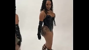 Las nalgas gemelas quieren castigo xpaja