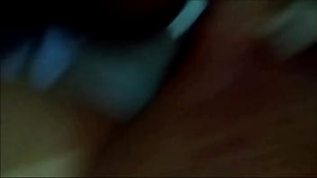 Casada chegou com o cu todo arregaçado após fazer sexo anal com macho dotado