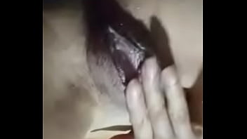 Miranda lov me gusta tocarme con mis juguetes ustedes me vean