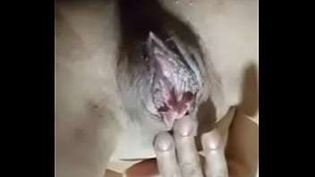 Miranda lov me gusta tocarme con mis juguetes ustedes me vean