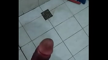 Gozando pra uma novinha que conheci