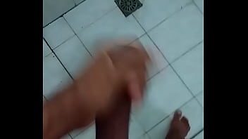 Gozando pra uma novinha que conheci