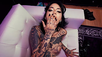 Tattooed charmer aurora anarchy receives a delightful creampie