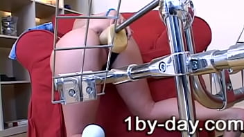 Perfect beauty slobbin the knob