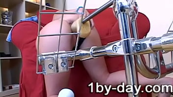 Perfect beauty slobbin the knob