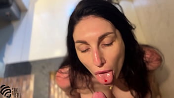 Blowjob in the shower and a real female orgasm