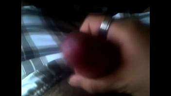 Masturbandome y derramando 4