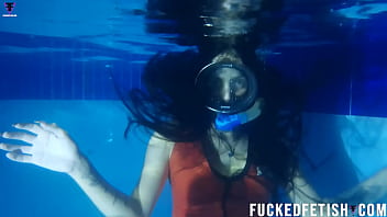 Skinny helen diving mask night pool Skinny helen diving mask night pool