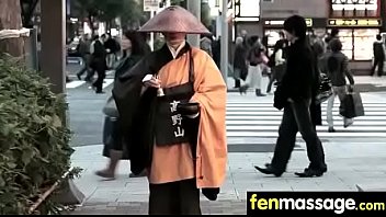 Massage girl sucks the tip for a tip 3