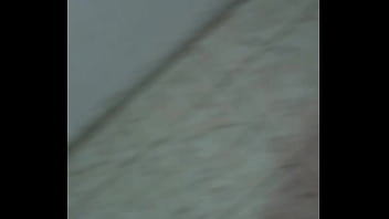 Encontré a la vecina haciendo videos porno con su pareja