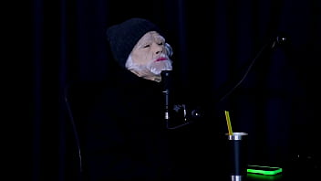 Sempre sonhou em ser aeromoça foi demitida em 5 meses por transar no avião e as putarias em vôos tifany rocha swing cast watch sheer red