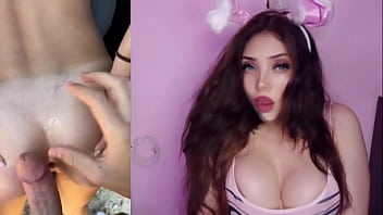 Pequeña rubia recibiendo su primer cogida por el culo