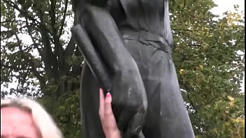 Look at the size of those hands