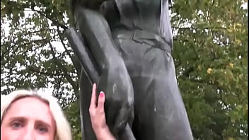 Look at the size of those hands