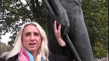 Look at the size of those hands