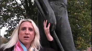 Look at the size of those hands