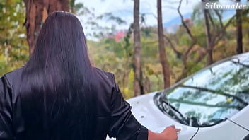 Follo con un desconocido en la calle gracias a que me arregla el carro