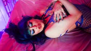 Let's get sloppy fishnet spit play